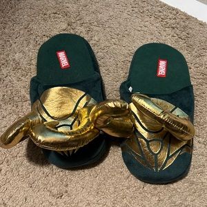 Loki slippers